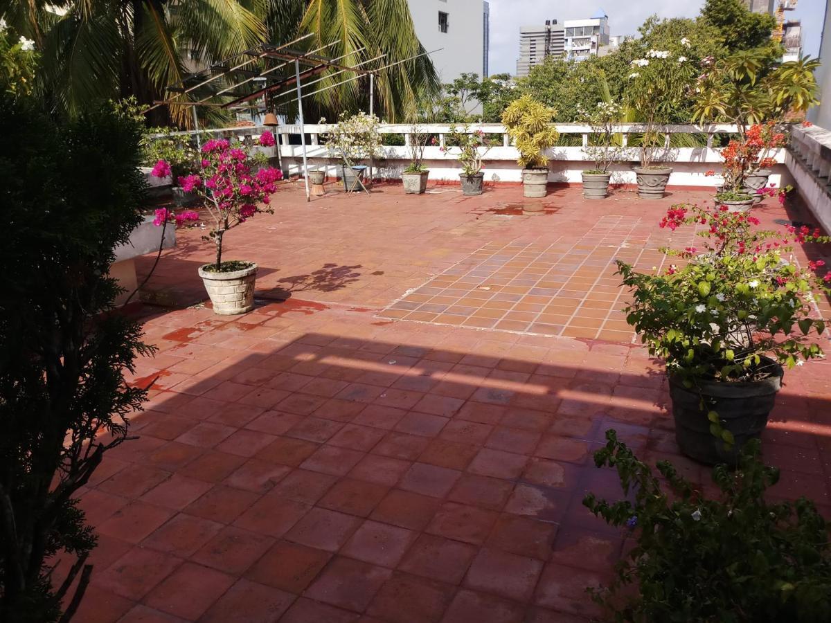 מלון Elegance Oasis, Colombo 3 מראה חיצוני תמונה