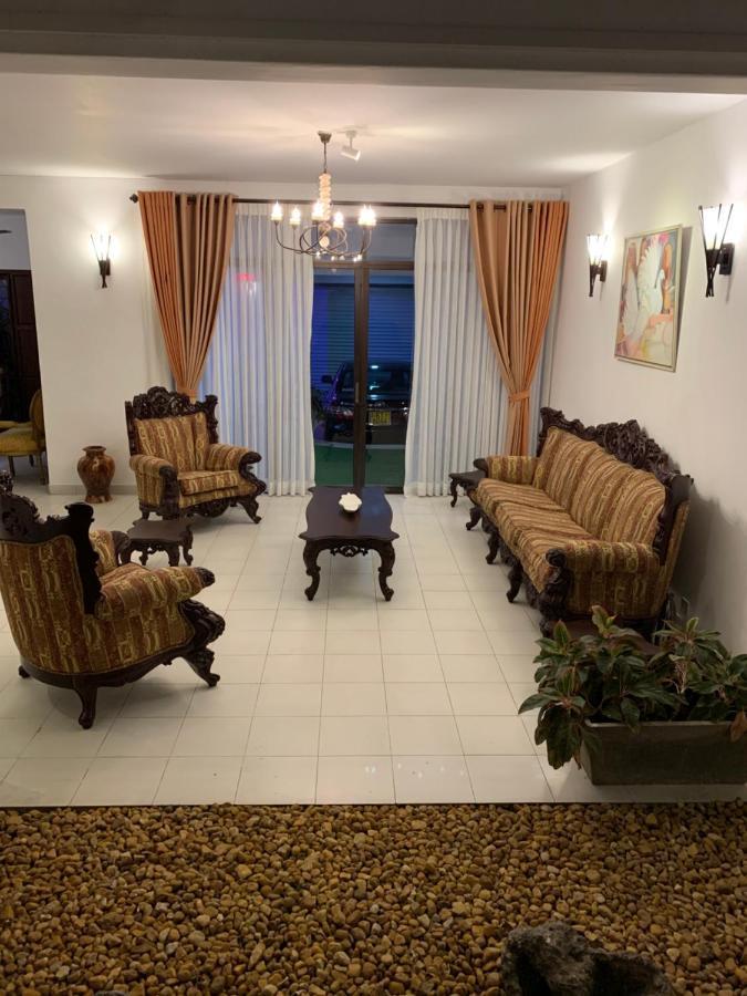 מלון Elegance Oasis, Colombo 3 מראה חיצוני תמונה