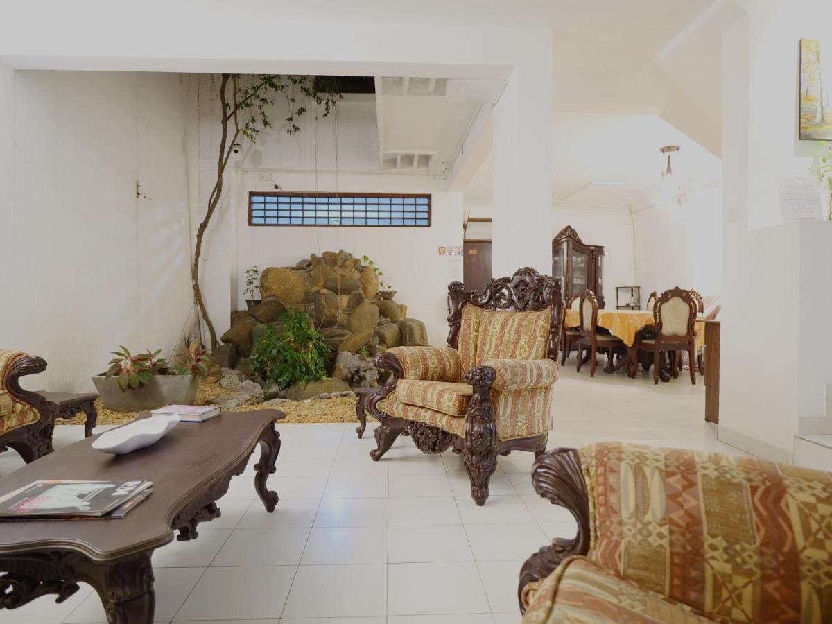 מלון Elegance Oasis, Colombo 3 מראה חיצוני תמונה